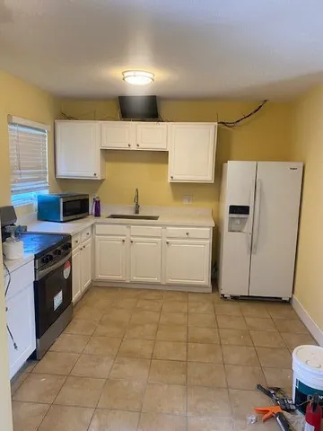 $3,250 | 201 Northeast 14th Avenue, Boynton Beach, FL 33435