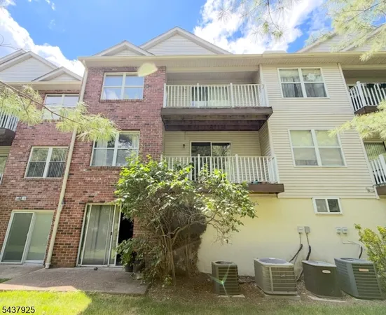 $495,000 | 17 Millie Lane, East Hanover, NJ 07936