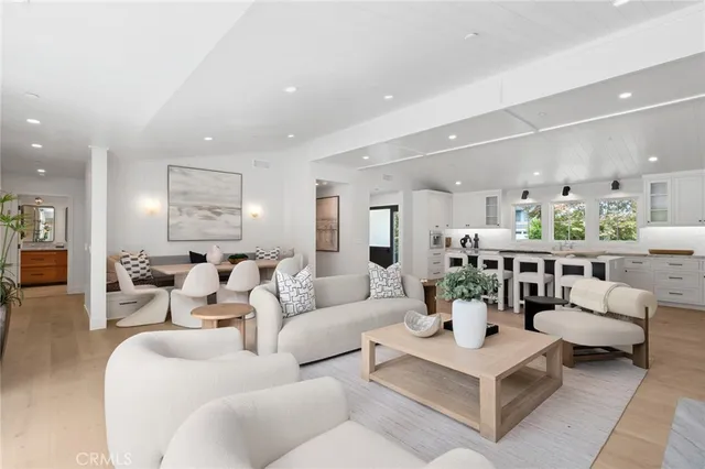 $3,495,000 | 3143 Bonn Drive, Laguna Beach, CA 92651