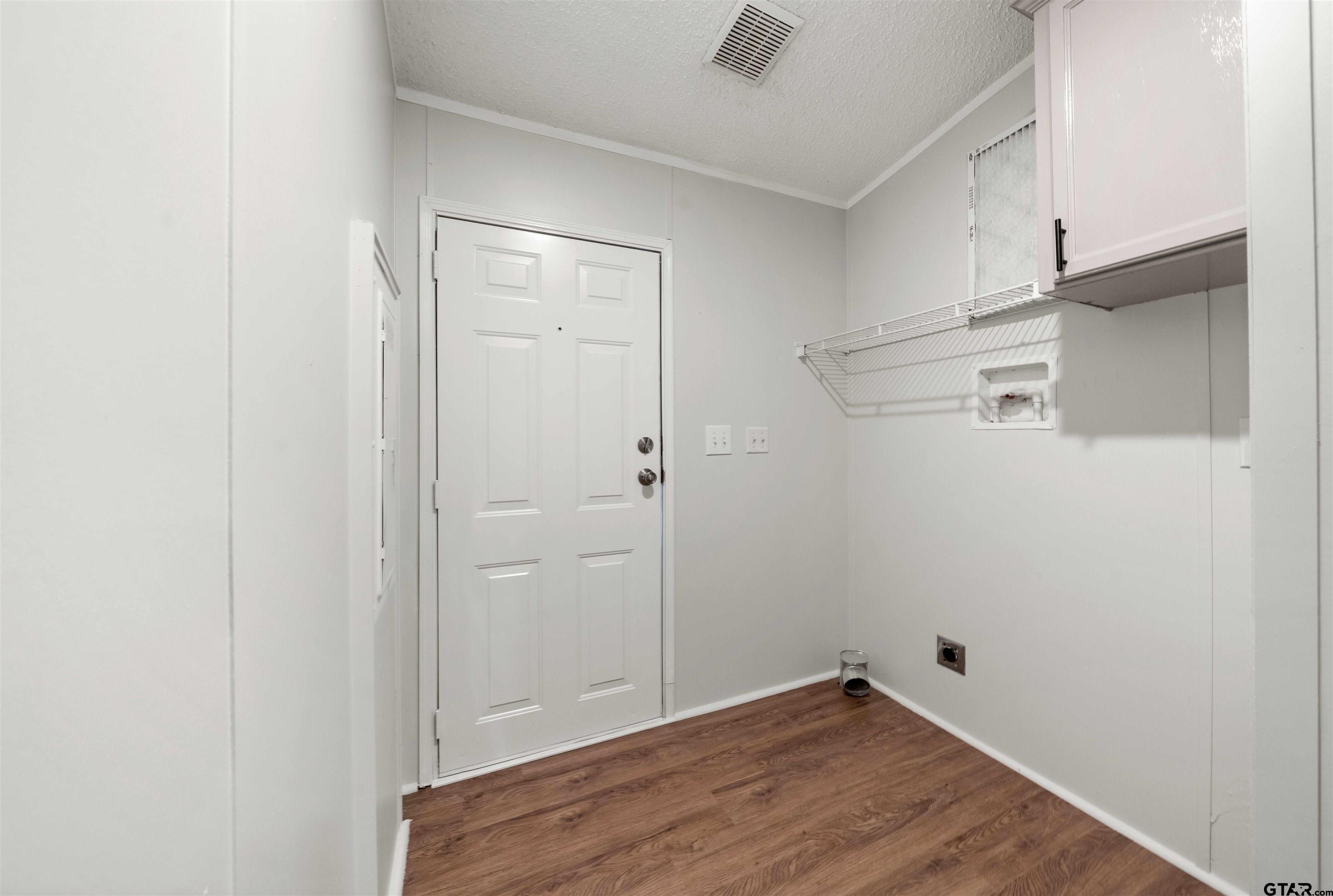 10490 Peterson Tyler, TX 75708 - Photo 24 of 30 an empty room with closet