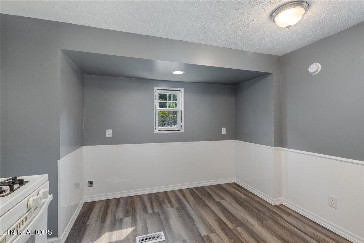 211 Clear Branch Road Rocky Top, TN 37769 - Photo 15 of 35 Fridge Nook