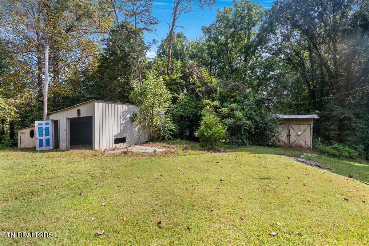 211 Clear Branch Road Rocky Top, TN 37769 - Photo 32 of 35 35-Sheds