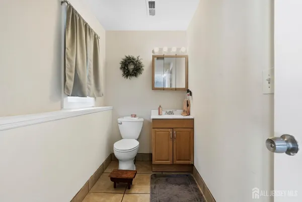 $624,999 | 1427 Seminole Road, North Brunswick, NJ 08902