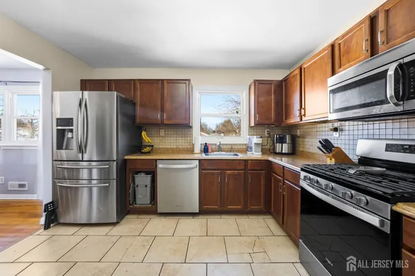 $624,999 | 1427 Seminole Road, North Brunswick, NJ 08902