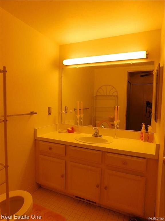 29656 Middlebelt Road, Unit 26 Farmington Hills, MI 48334 - Photo 34 of 39