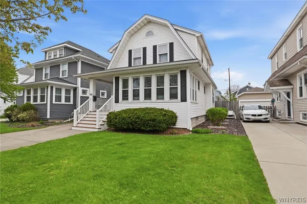 $269,900 | 186 Knowlton Avenue, Tonawanda, NY 14217
