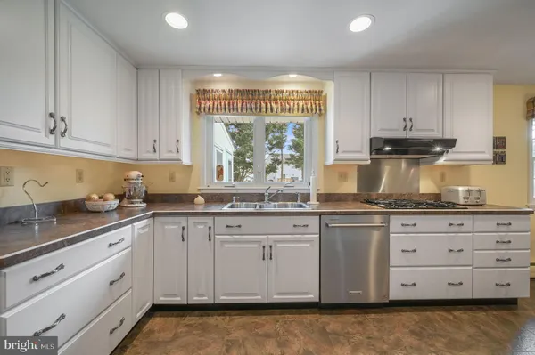 $399,900 | 74 Ponderosa Drive, Magnolia, DE 19962