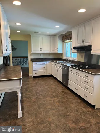 $399,900 | 74 Ponderosa Drive, Magnolia, DE 19962