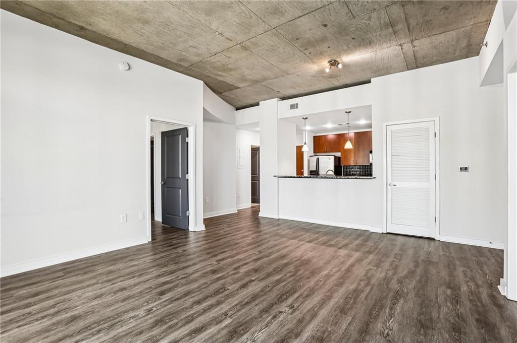 250 Pharr Road Northeast, Unit 1905 Atlanta, GA 30305 - Photo 4 of 27 Gallery Image 4
