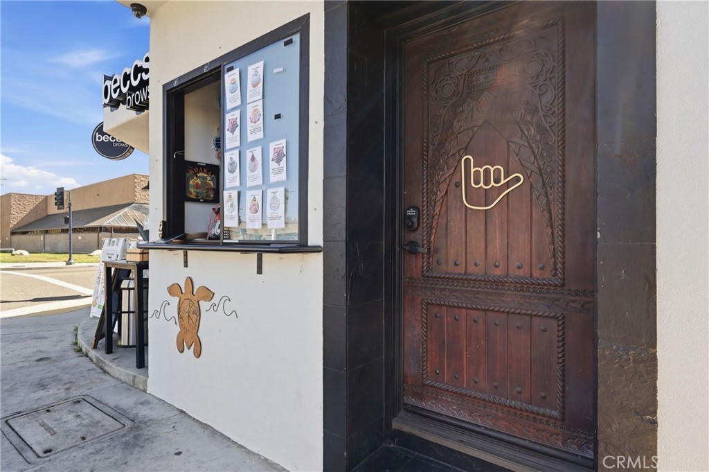 1540 East Wardlow Road Long Beach, CA 90807 - Photo 18 of 38 a view of elevator with a hallway