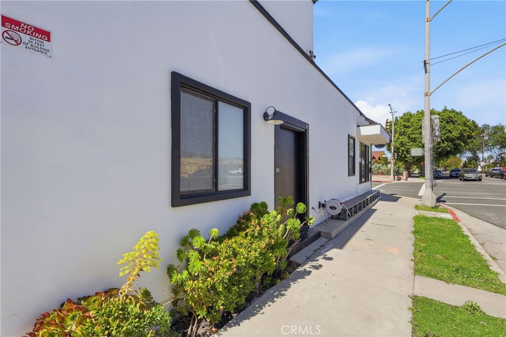 1540 East Wardlow Road Long Beach, CA 90807 - Photo 24 of 38 a front view of a house