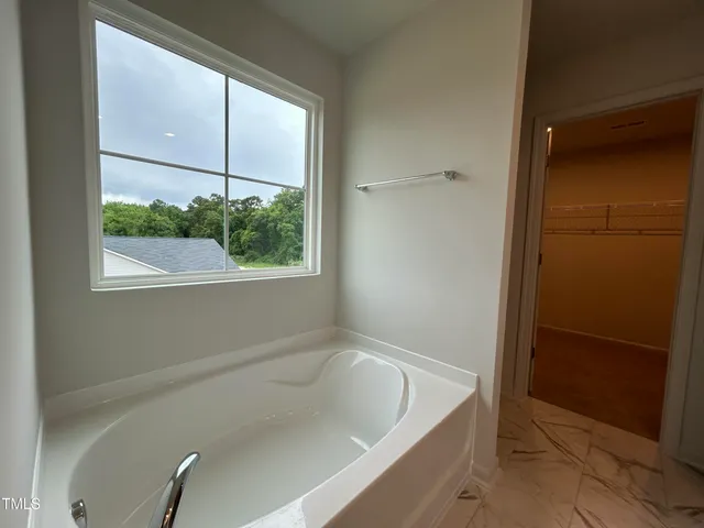 $2,295 | 260 Johnson Rdg Way, Unit 1, Four Oaks, NC 27524