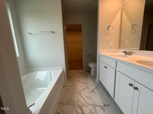 $2,295 | 260 Johnson Rdg Way, Unit 1, Four Oaks, NC 27524