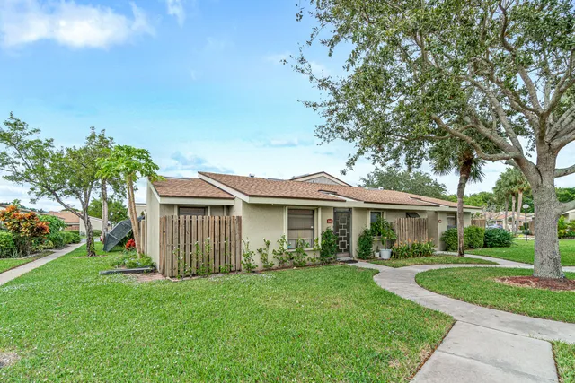 $340,000 | 241 Meadows Drive, Unit 241, Boynton Beach, FL 33436