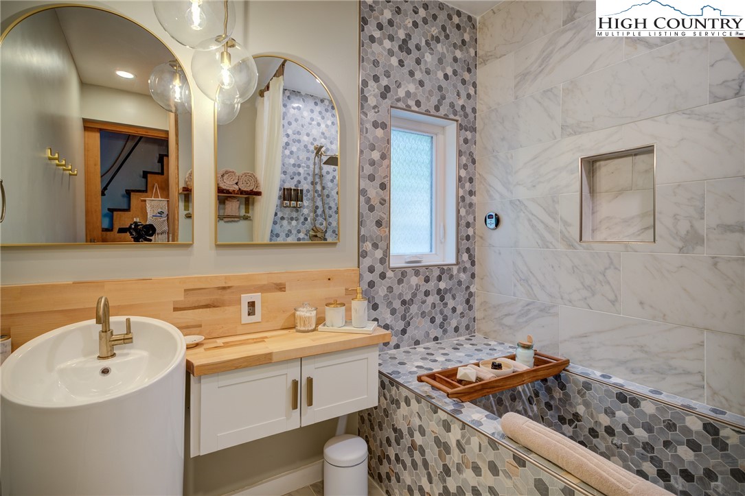 145 Rabbit Run Road Boone, NC 28607 - Photo 12 of 39