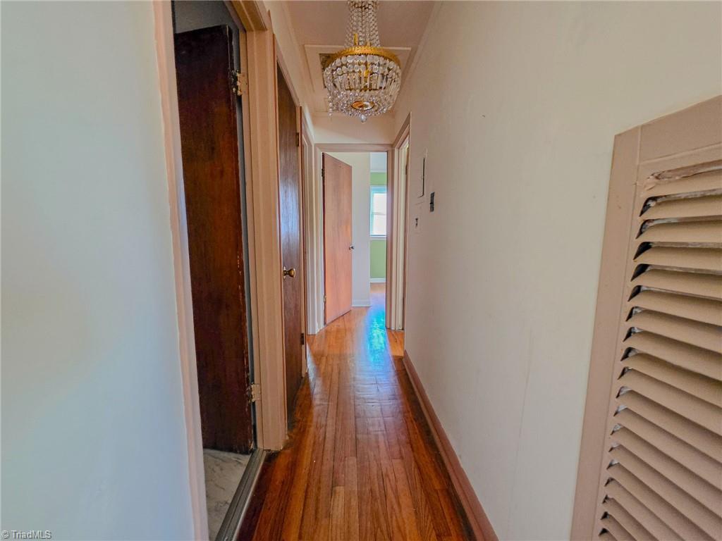 1104 Wise Avenue High Point, NC 27260 - Photo 6 of 20