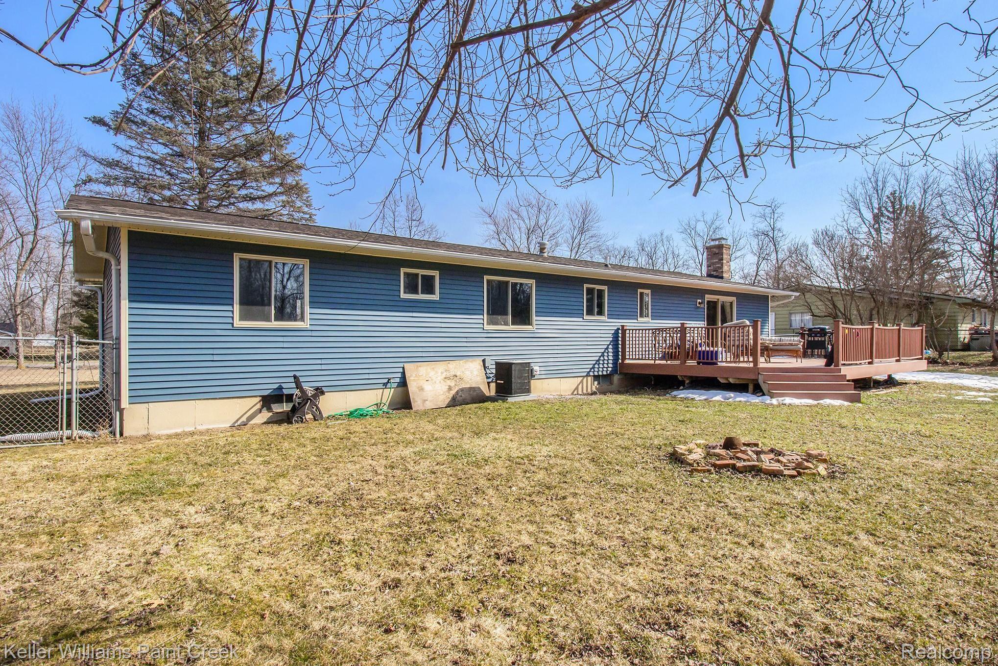 11096 Main Road Fenton, MI 48430 - Photo 24 of 27 IMG_1752.jpg