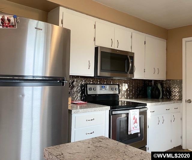12832 Marion Road Southeast Turner, OR 97392 - Photo 16 of 19 Gallery Image 16