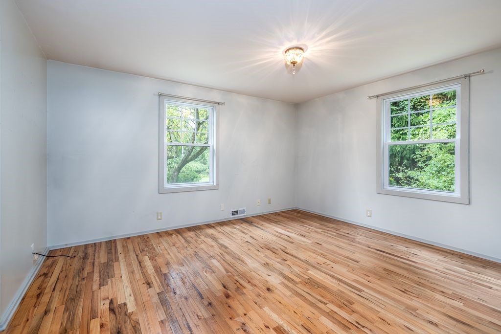 1616 Lake Road Webster, NY 14580 - Photo 26 of 38