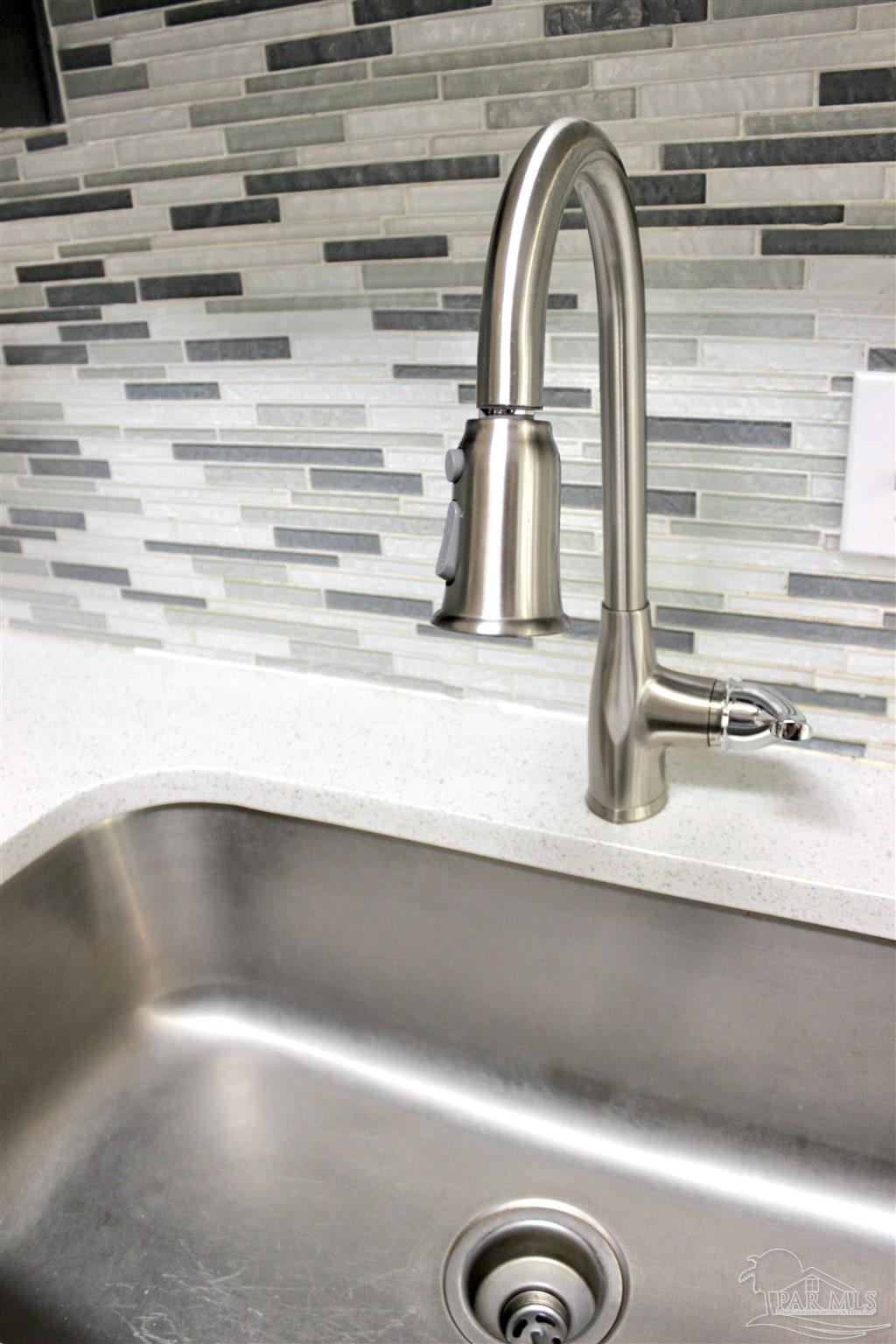 5129 Goshawk Drive Milton, FL 32570 - Photo 12 of 54