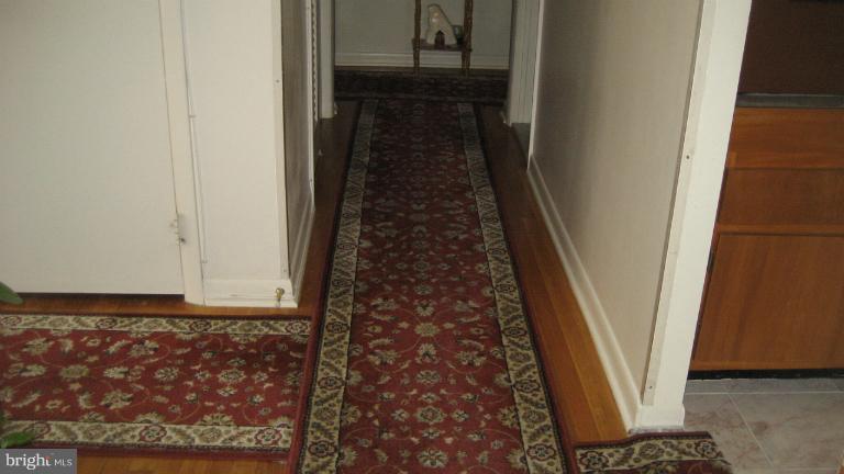10306 Royal Road Silver Spring, MD 20903 - Photo 18 of 28 FLOOR HWF