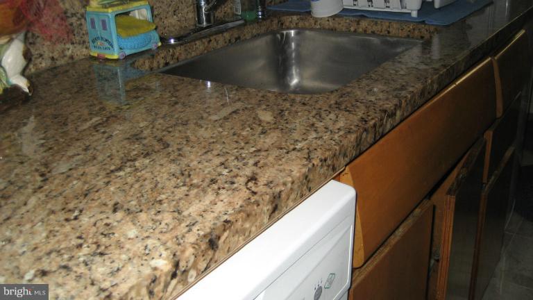 10306 Royal Road Silver Spring, MD 20903 - Photo 20 of 28 SINK GRANITE