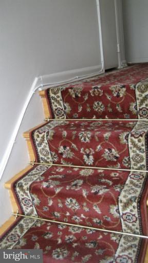 10306 Royal Road Silver Spring, MD 20903 - Photo 21 of 28 STEPS UP
