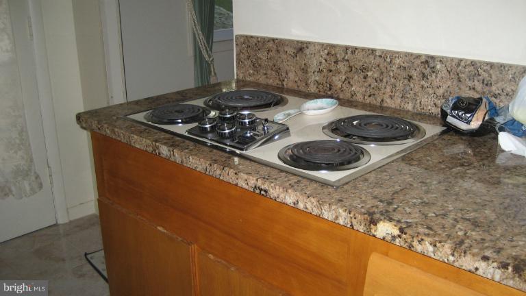 10306 Royal Road Silver Spring, MD 20903 - Photo 22 of 28 Kitchen GRANITE