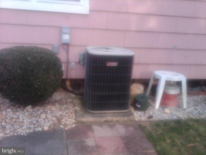 10306 Royal Road Silver Spring, MD 20903 - Photo 8 of 28 AC UNIT