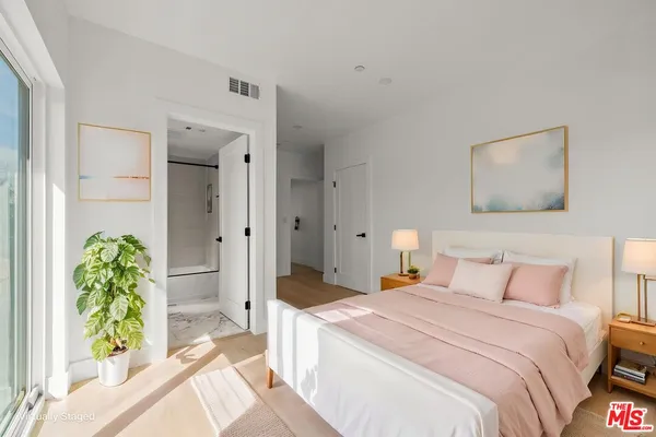 $5,995,000 | 1933 Magnolia Avenue, Los Angeles, CA 90007