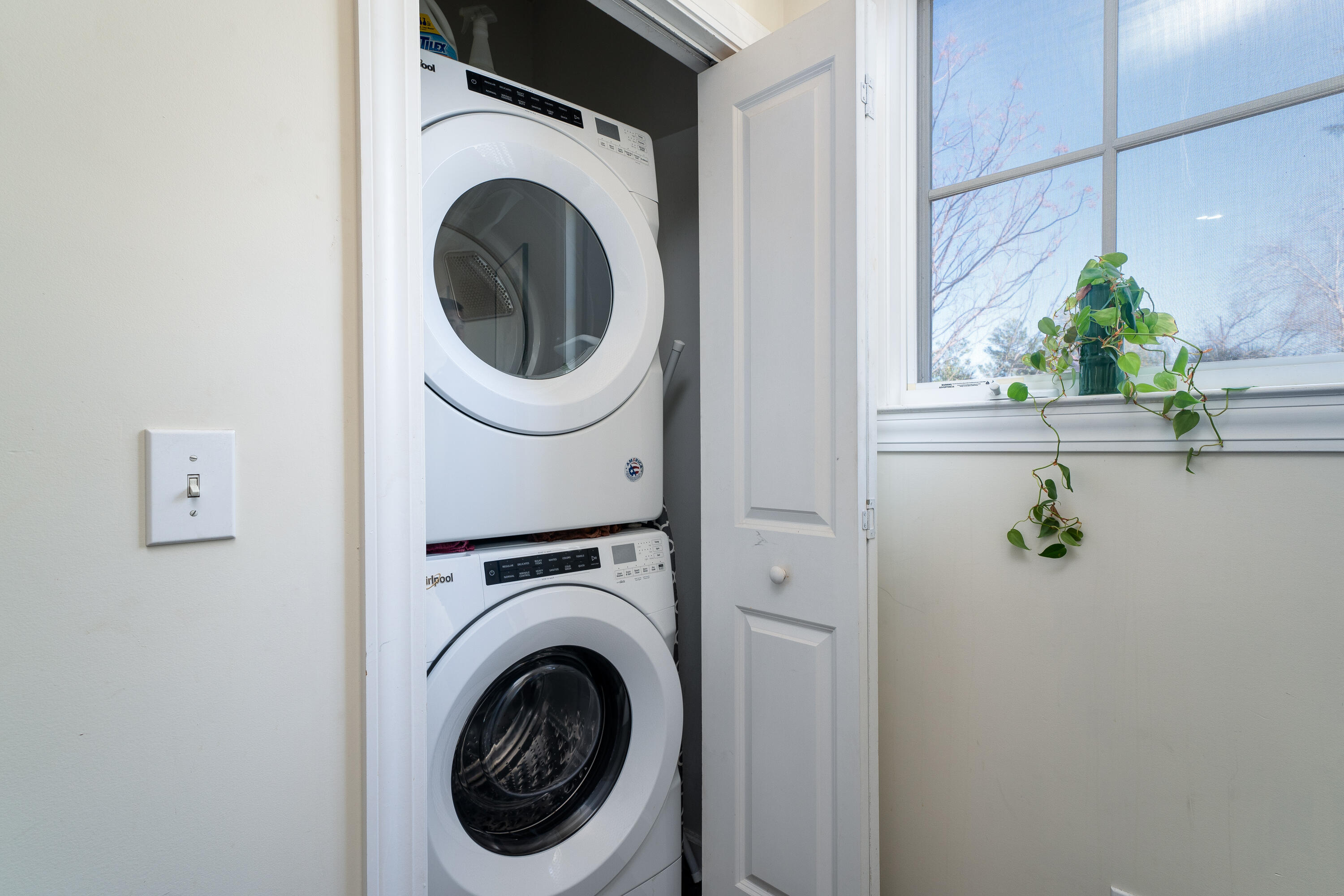 152 Spring Street, Unit D Charleston, SC 29403 - Photo 20 of 21 152Spring-16