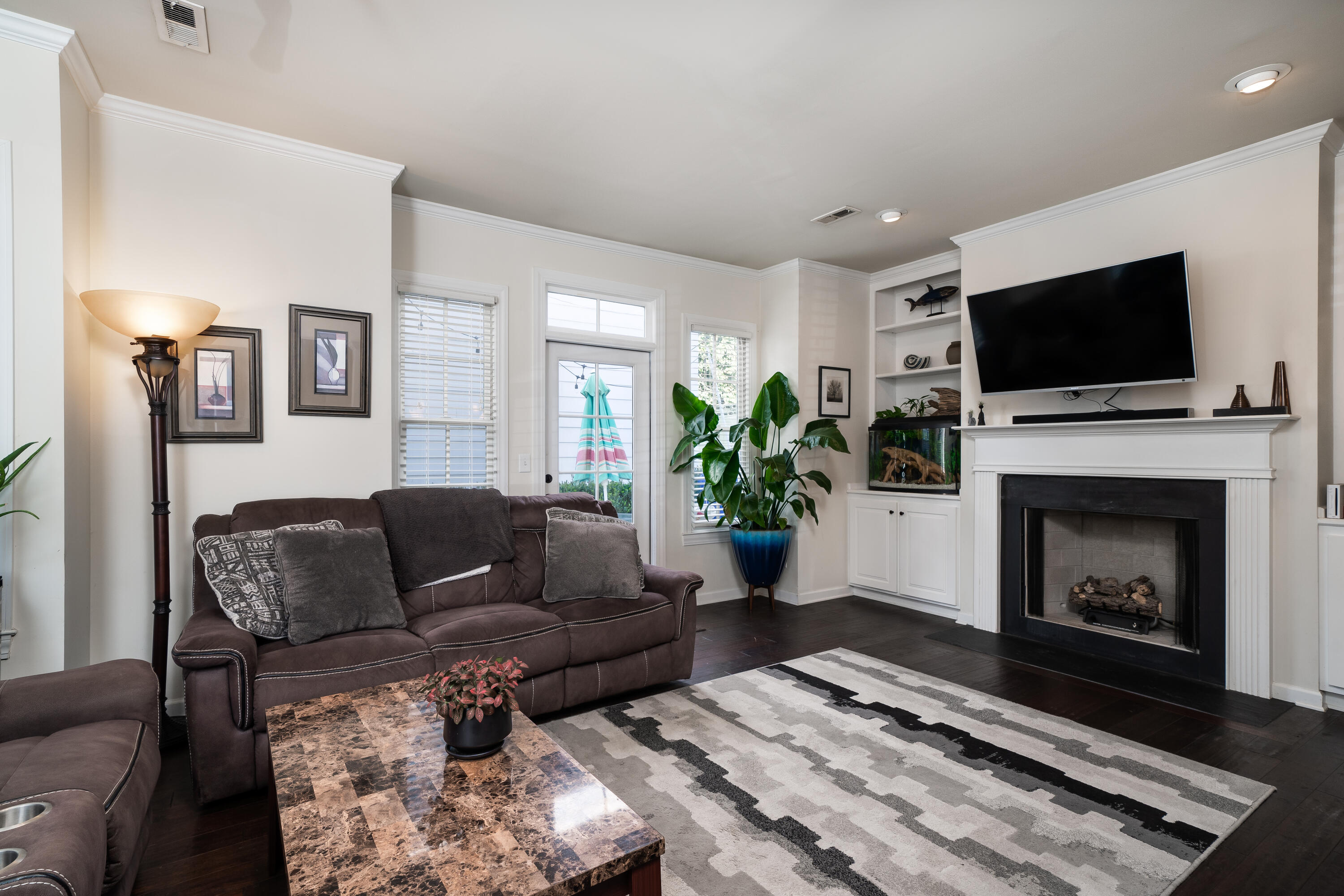 152 Spring Street, Unit D Charleston, SC 29403 - Photo 4 of 21 152Spring-5
