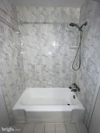 $1,950 | 1601 18th Street Northwest, Unit 811, Washington, DC 20009