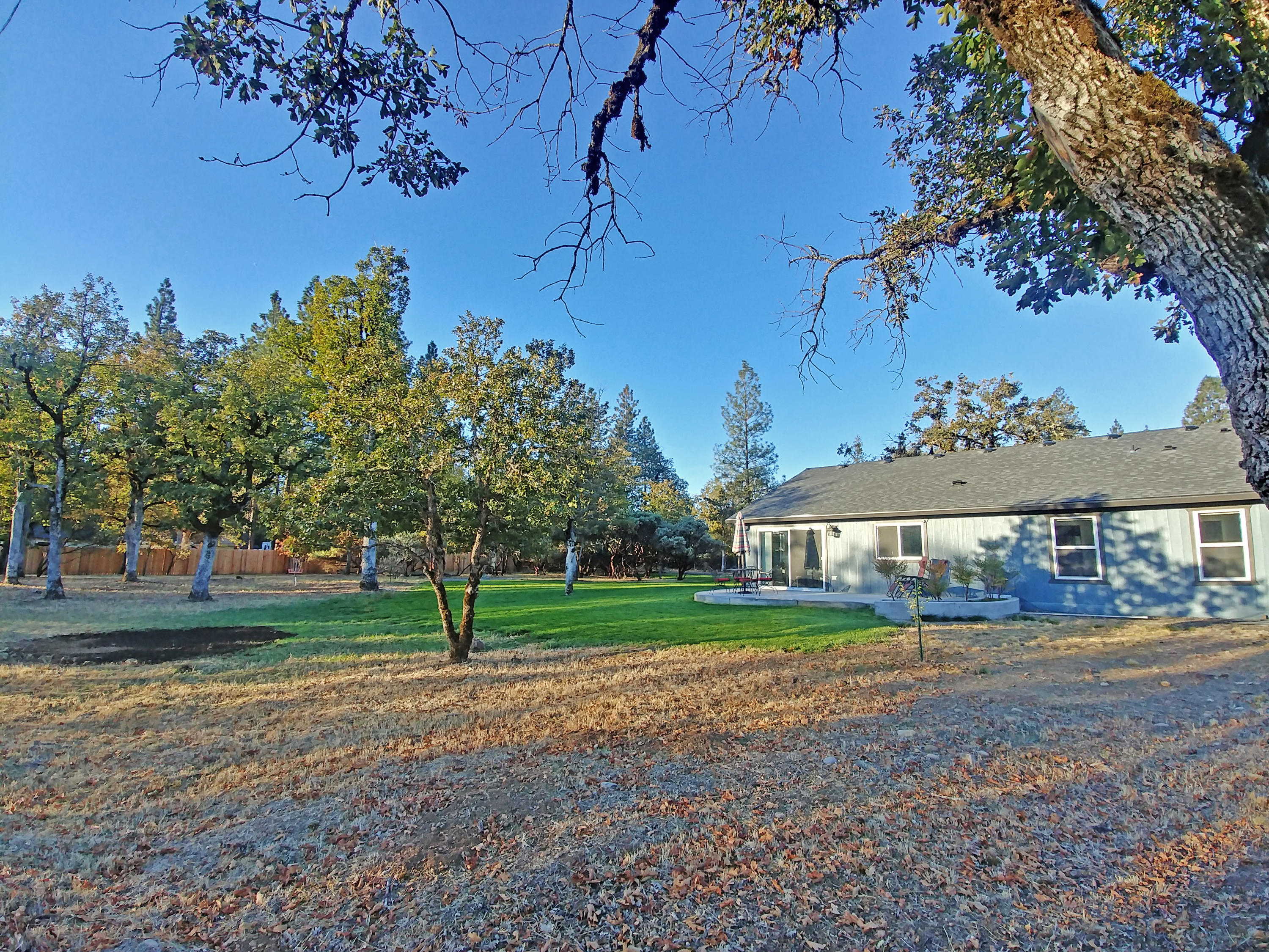 185 Drake Road Shady Cove, OR 97539 - Photo 20 of 30 Back house