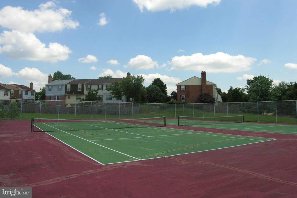 6601 China Grove Court Alexandria, VA 22310 - Photo 28 of 28 a view of a golf course