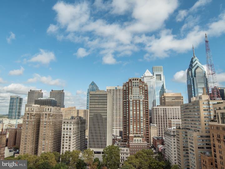 1806-18 Rittenhouse Square, Unit 2009 Philadelphia, PA 19103 - Photo 15 of 16 Deck