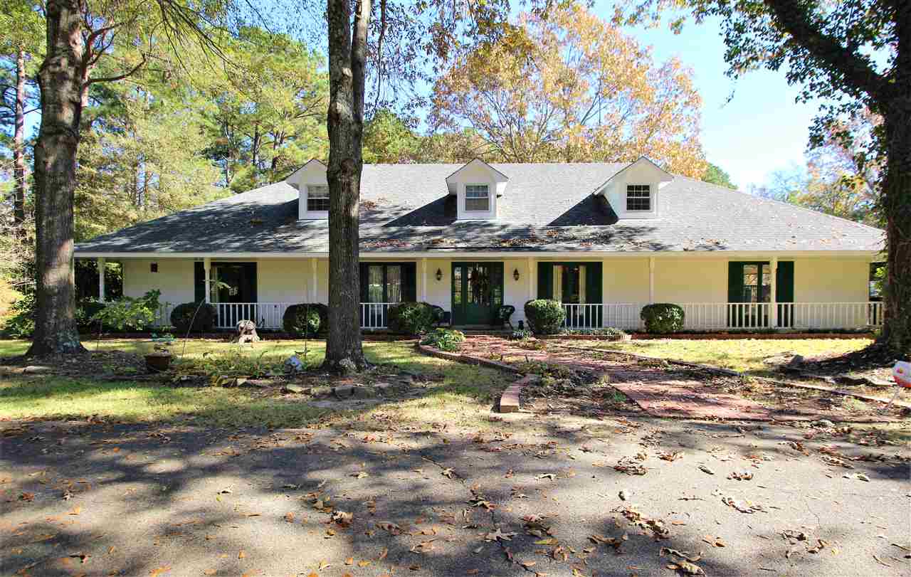 1074 Billy Bryant Road Collierville, TN 38017 - Photo 1 of 25 Gallery Image 1