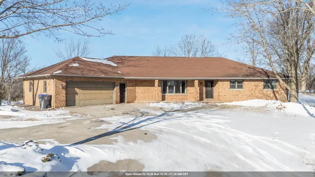 $699,900 | W2610 Sievert Road, Seymour, WI 54165