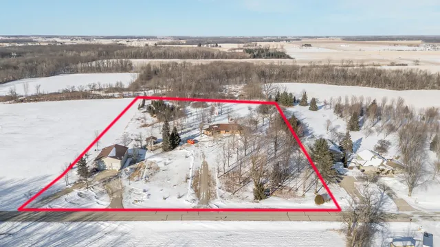 $699,900 | W2610 Sievert Road, Seymour, WI 54165