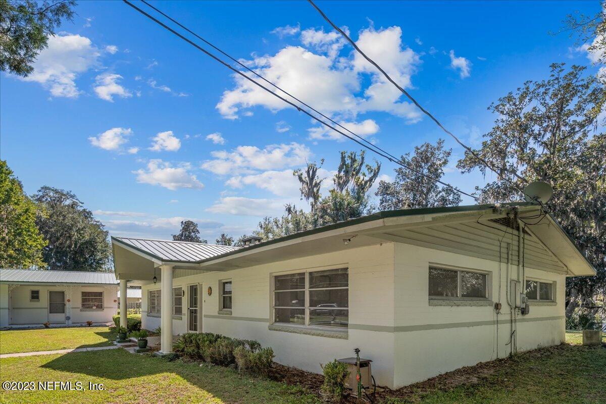317 East Buffalo Bluff Road Satsuma, FL 32189 - Photo 2 of 49 02-JWLeePhoto-3556