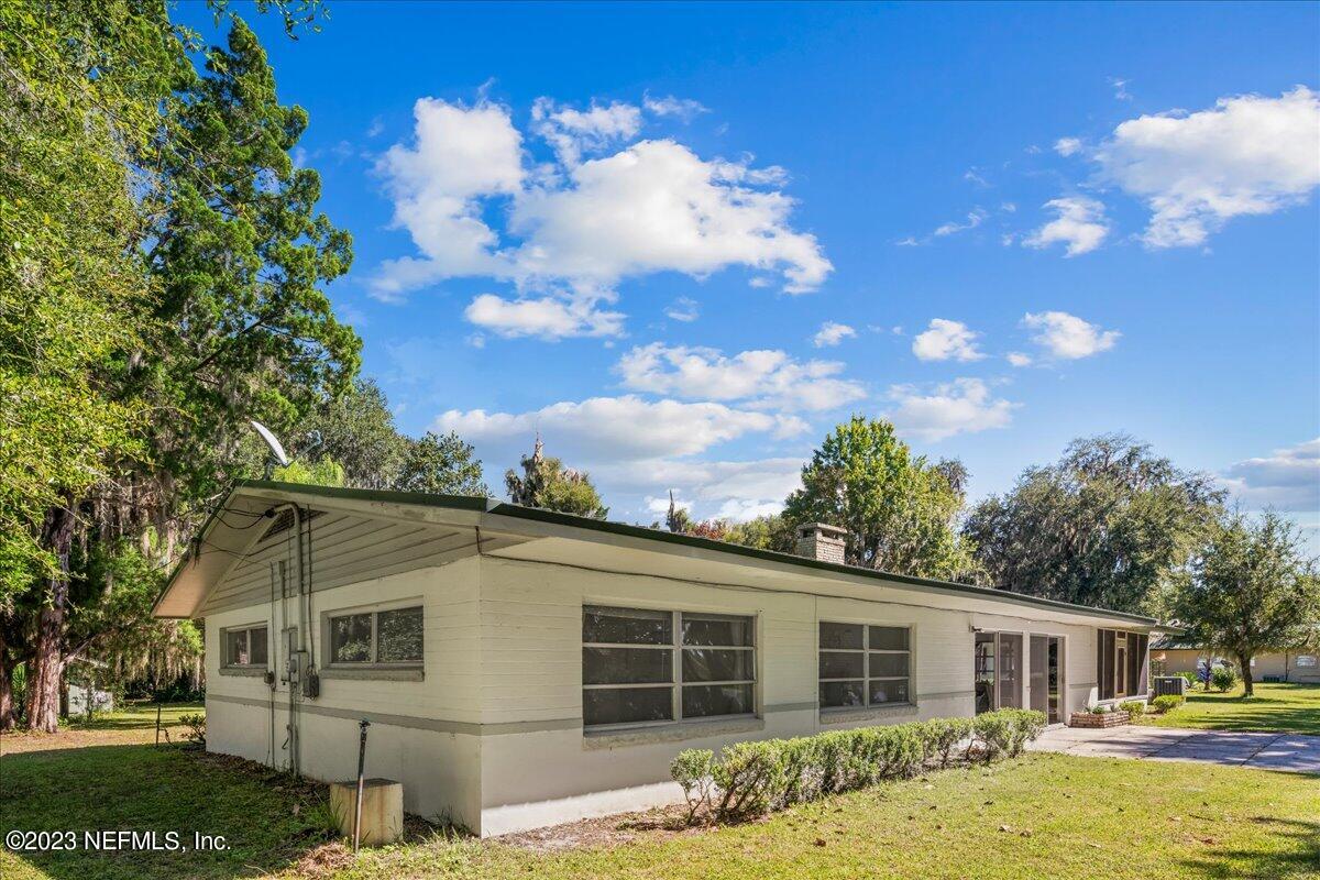 317 East Buffalo Bluff Road Satsuma, FL 32189 - Photo 3 of 49 03-JWLeePhoto-3561