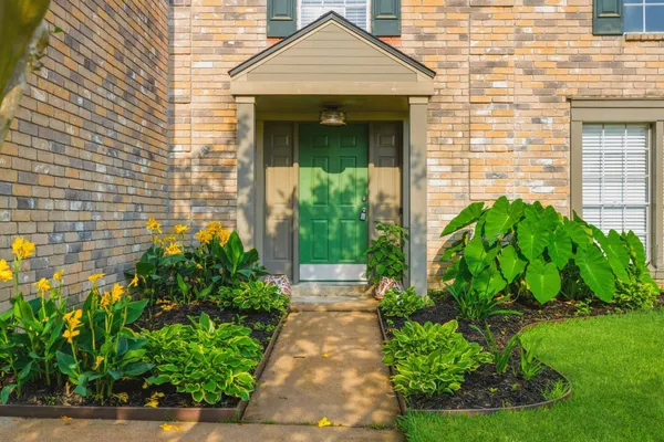 $1,949 | 9623 Yearling Court, Houston, TX 77065