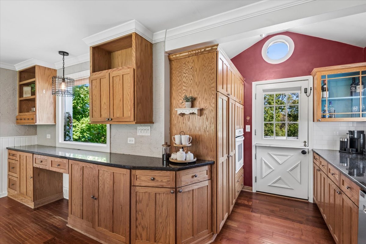 7616 Newbold Road Cary, IL 60013 - Photo 6 of 29 Gallery Image 6