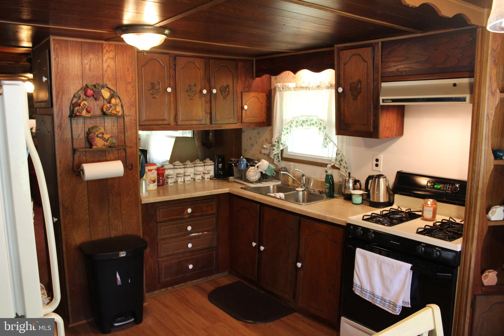 525 East Main Street, Unit E8 Tuckerton, NJ 08087 - Photo 6 of 20