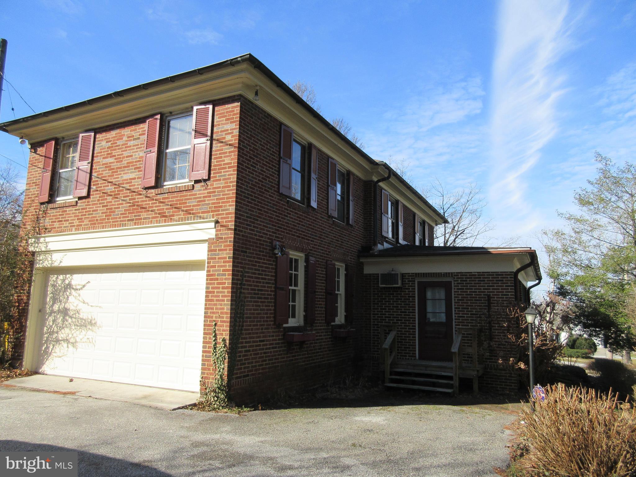 1100 Newlin Road York, PA 17403 - Photo 20 of 25 2 car garage in rear of home.