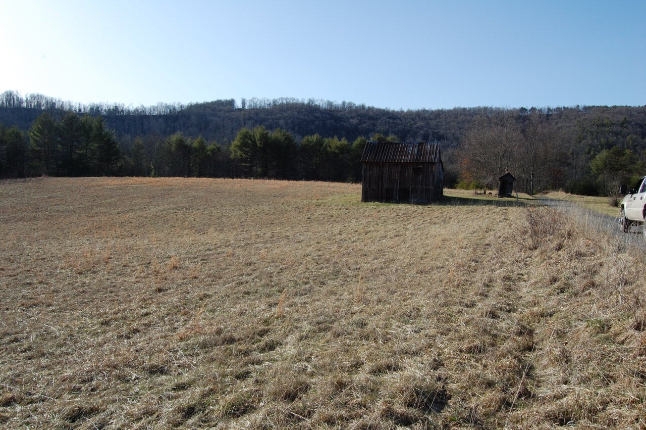 1305 Ellery Lloyd Road Union, WV 24983 - Photo 16 of 37 Gallery Image 16