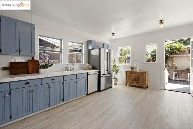 $995,000 | 1342 Russell Street, Berkeley, CA 94702