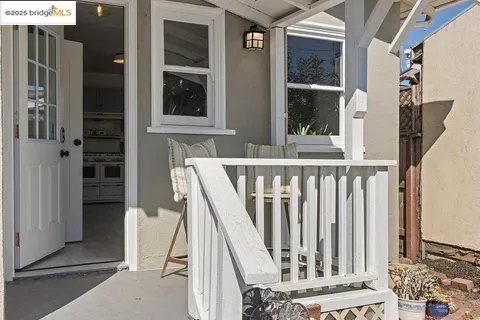 $995,000 | 1342 Russell Street, Berkeley, CA 94702