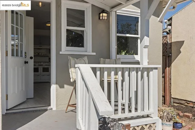 $995,000 | 1342 Russell Street, Berkeley, CA 94702