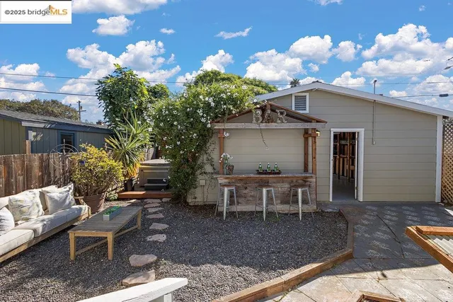 $995,000 | 1342 Russell Street, Berkeley, CA 94702